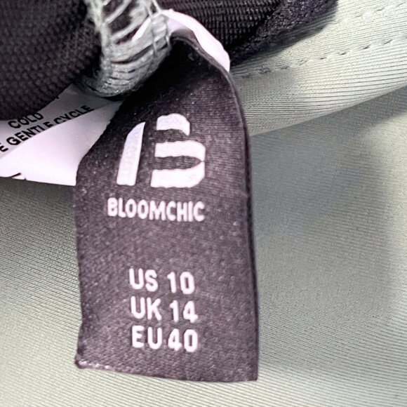 BLOOMCHIC 1 Piece Layered Swimsuit Womens Size 10 Black Green Beach Vacation - Picture 5 of 10